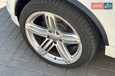 Внедорожник / Кроссовер Audi Q7 2012 в 