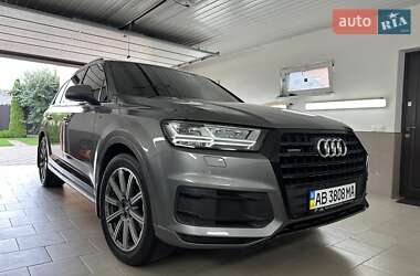 Внедорожник / Кроссовер Audi Q7 2017 в 