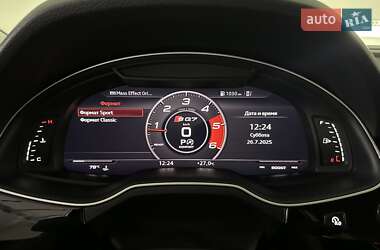 Внедорожник / Кроссовер Audi Q7 2017 в 