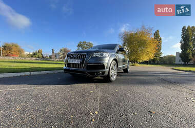 Внедорожник / Кроссовер Audi Q7 2010 в 