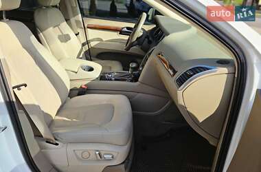 Внедорожник / Кроссовер Audi Q7 2012 в 