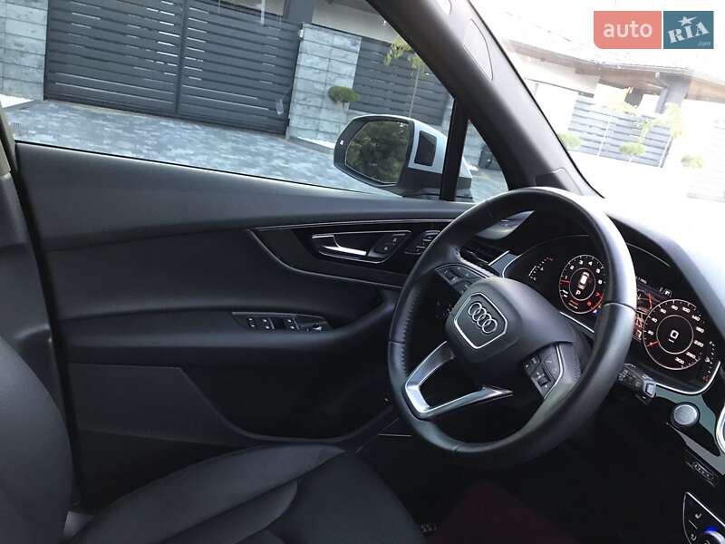 Внедорожник / Кроссовер Audi Q7 2016 в Луцке