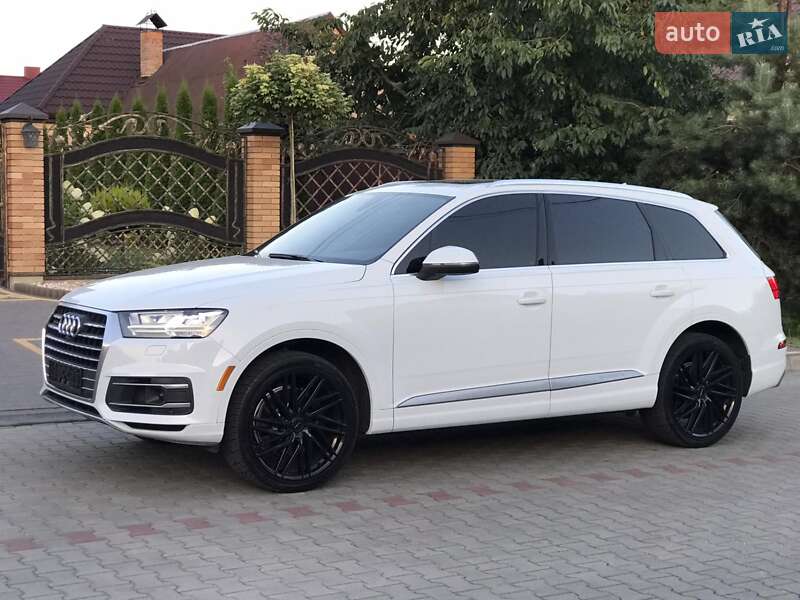 Внедорожник / Кроссовер Audi Q7 2016 в Луцке