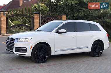 Позашляховик / Кросовер Audi Q7 2016 в 