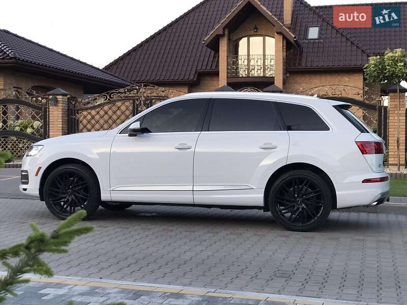 Внедорожник / Кроссовер Audi Q7 2016 в Луцке