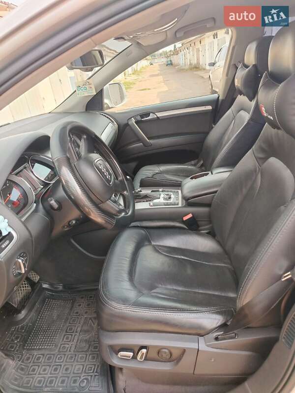 Позашляховик / Кросовер Audi Q7 2010 в Ізмаїлі