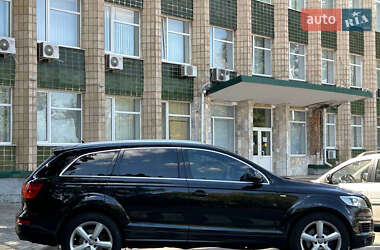 Внедорожник / Кроссовер Audi Q7 2008 в 
