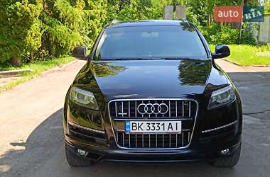 Внедорожник / Кроссовер Audi Q7 2014 в 