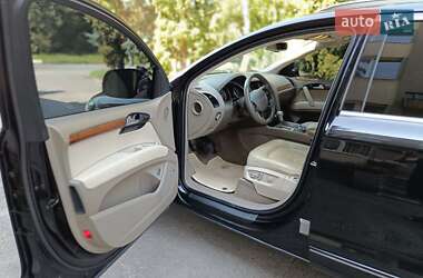 Внедорожник / Кроссовер Audi Q7 2014 в 