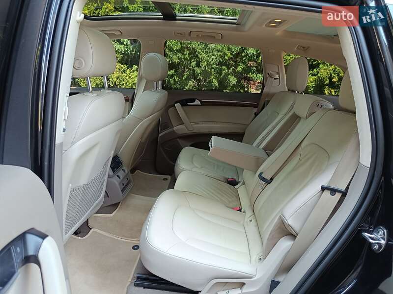 Внедорожник / Кроссовер Audi Q7 2014 в Ровно