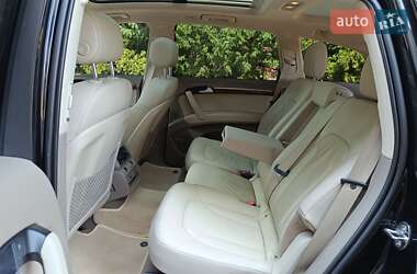 Внедорожник / Кроссовер Audi Q7 2014 в 
