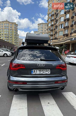 Внедорожник / Кроссовер Audi Q7 2012 в 