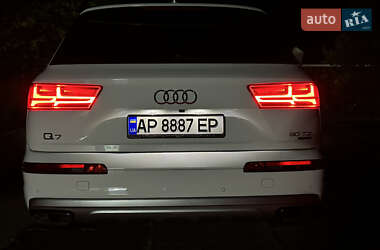Внедорожник / Кроссовер Audi Q7 2018 в 