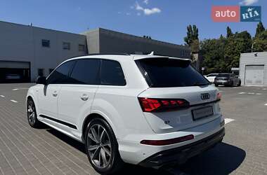 Внедорожник / Кроссовер Audi Q7 2025 в 