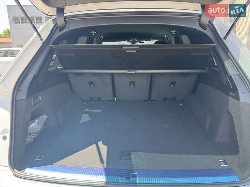 Внедорожник / Кроссовер Audi Q7 2025 в Одессе