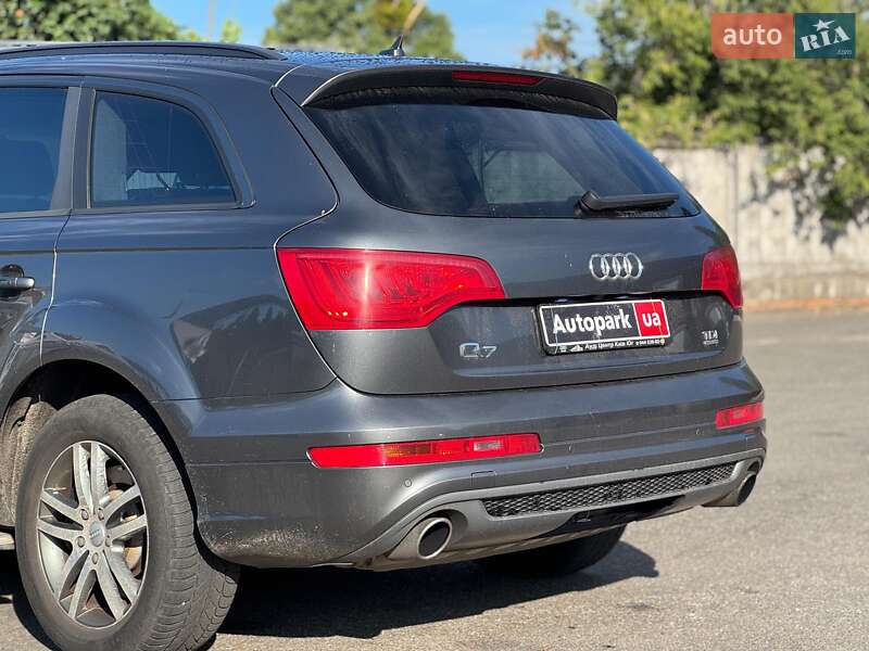 Внедорожник / Кроссовер Audi Q7 2010 в Киеве