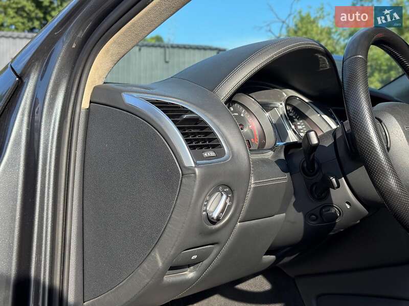 Внедорожник / Кроссовер Audi Q7 2010 в Киеве