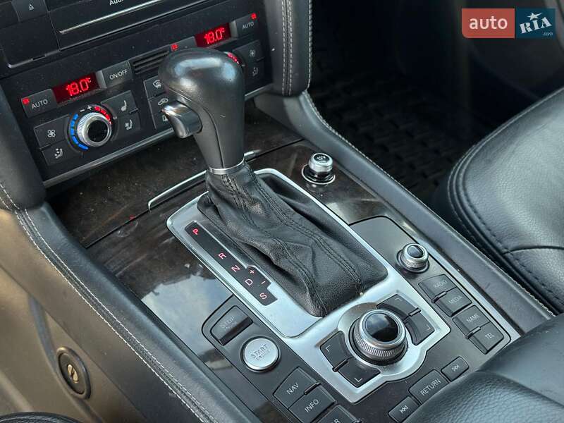 Внедорожник / Кроссовер Audi Q7 2010 в Киеве