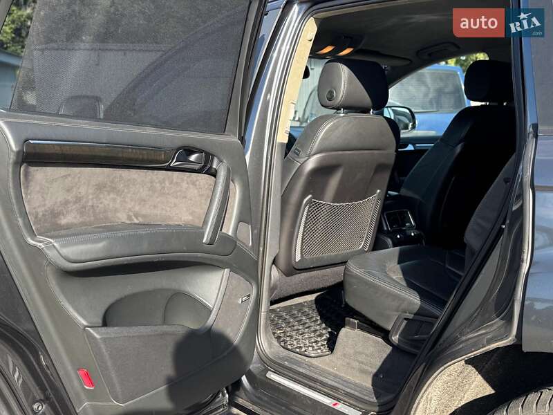 Внедорожник / Кроссовер Audi Q7 2010 в Киеве
