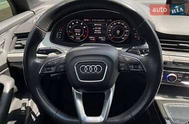 Внедорожник / Кроссовер Audi Q7 2018 в 