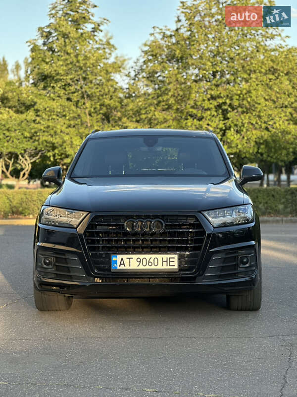 Внедорожник / Кроссовер Audi Q7 2015 в Южноукраинске