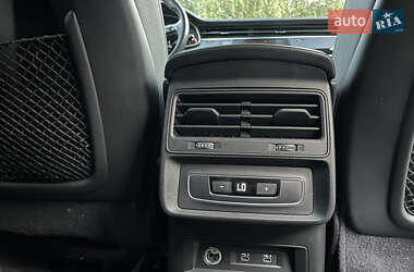 Внедорожник / Кроссовер Audi Q7 2021 в 