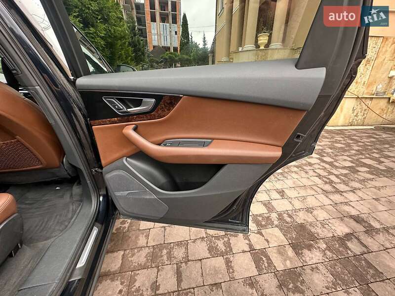 Внедорожник / Кроссовер Audi Q7 2016 в Львове