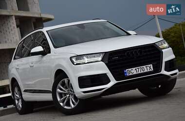 Внедорожник / Кроссовер Audi Q7 2019 в 