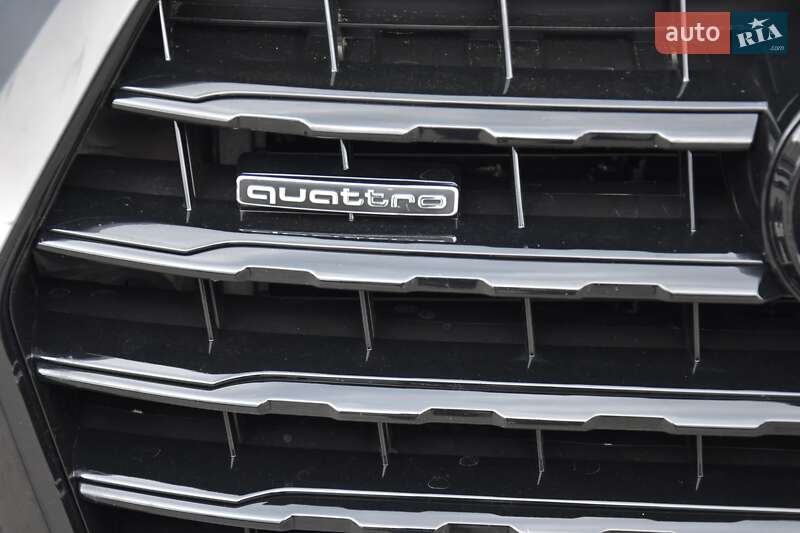 Позашляховик / Кросовер Audi Q7 2019 в Львові