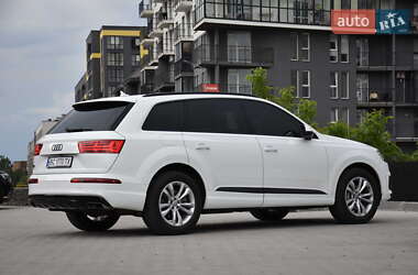 Внедорожник / Кроссовер Audi Q7 2019 в 