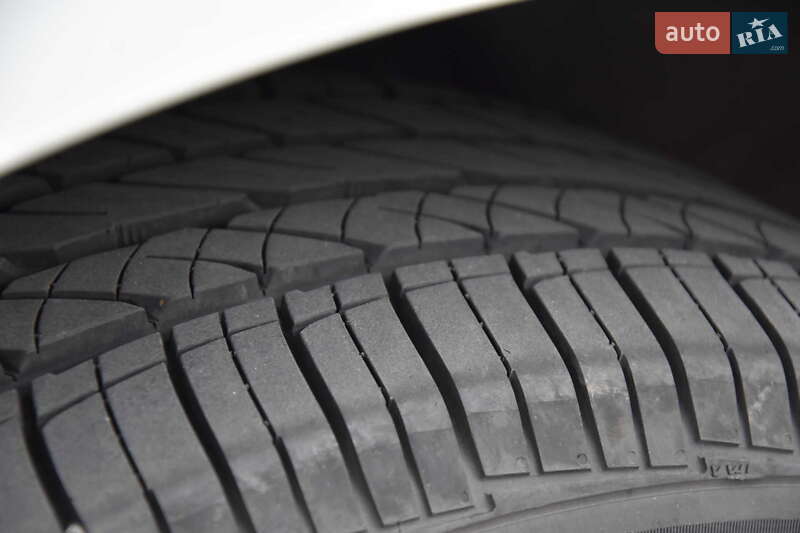 Позашляховик / Кросовер Audi Q7 2019 в Львові