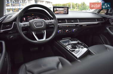 Внедорожник / Кроссовер Audi Q7 2019 в 