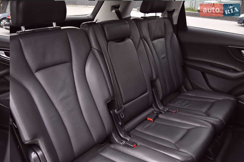 Позашляховик / Кросовер Audi Q7 2019 в Львові