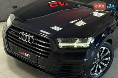 Внедорожник / Кроссовер Audi Q7 2017 в 