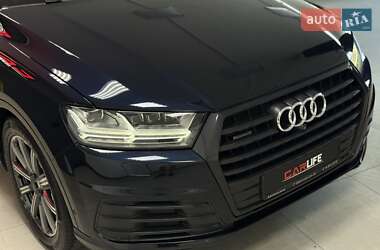 Внедорожник / Кроссовер Audi Q7 2017 в 