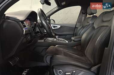 Внедорожник / Кроссовер Audi Q7 2017 в 