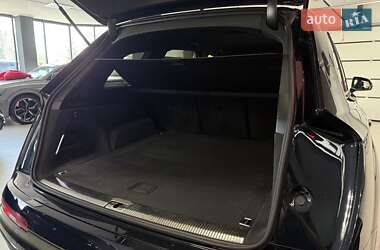 Внедорожник / Кроссовер Audi Q7 2017 в 