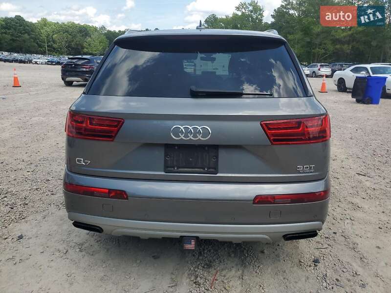 Внедорожник / Кроссовер Audi Q7 2017 в Киеве