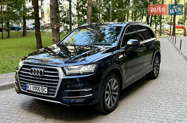 Внедорожник / Кроссовер Audi Q7 2016 в Киеве