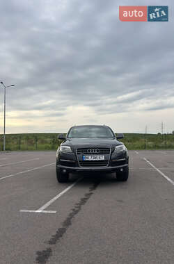 Внедорожник / Кроссовер Audi Q7 2007 в 