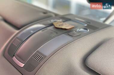Внедорожник / Кроссовер Audi Q7 2013 в 