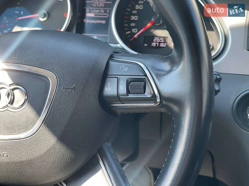 Внедорожник / Кроссовер Audi Q7 2013 в Одессе