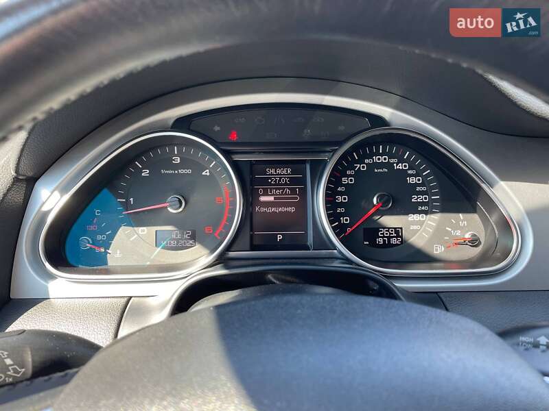 Внедорожник / Кроссовер Audi Q7 2013 в Одессе
