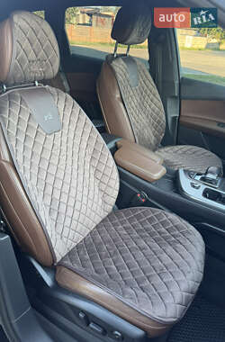 Внедорожник / Кроссовер Audi Q7 2017 в 