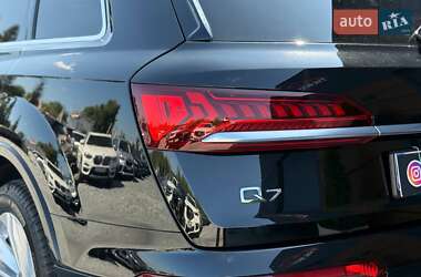 Внедорожник / Кроссовер Audi Q7 2020 в 