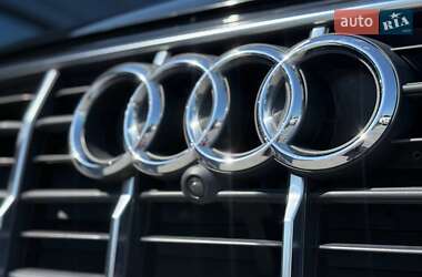 Внедорожник / Кроссовер Audi Q7 2020 в 