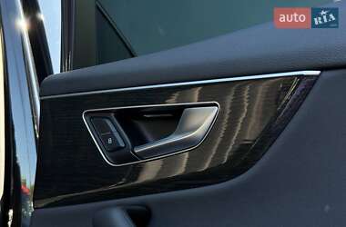 Внедорожник / Кроссовер Audi Q7 2020 в 