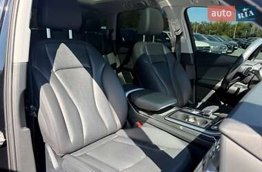Внедорожник / Кроссовер Audi Q7 2020 в 