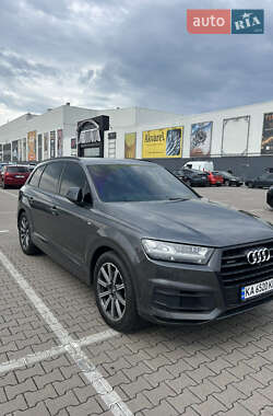 Внедорожник / Кроссовер Audi Q7 2019 в 