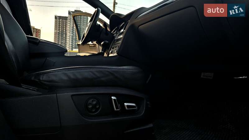 Позашляховик / Кросовер Audi Q7 2013 в Одесі